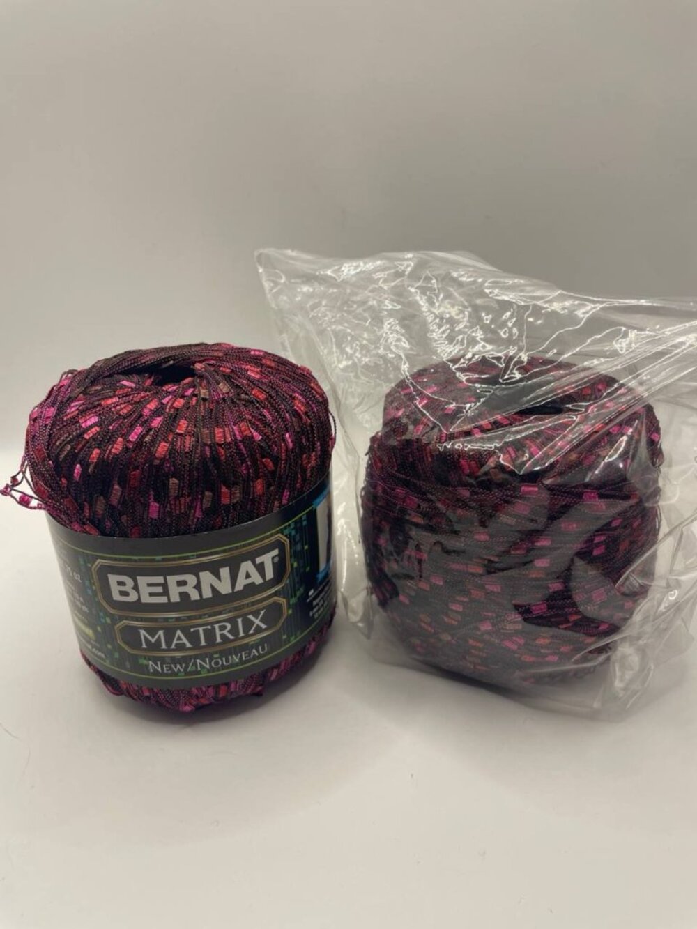 NWT Bernat Matrix Yarn Web Wines Bourgogne - Y2K Retro Textured Crafting
